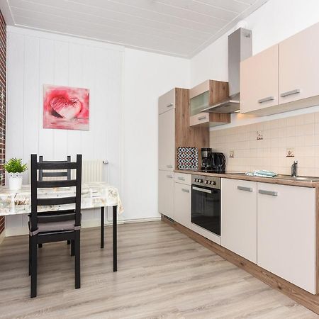 Ferienwohnungen Im Haus Waterkant 纽哈灵吉塞尔 外观 照片