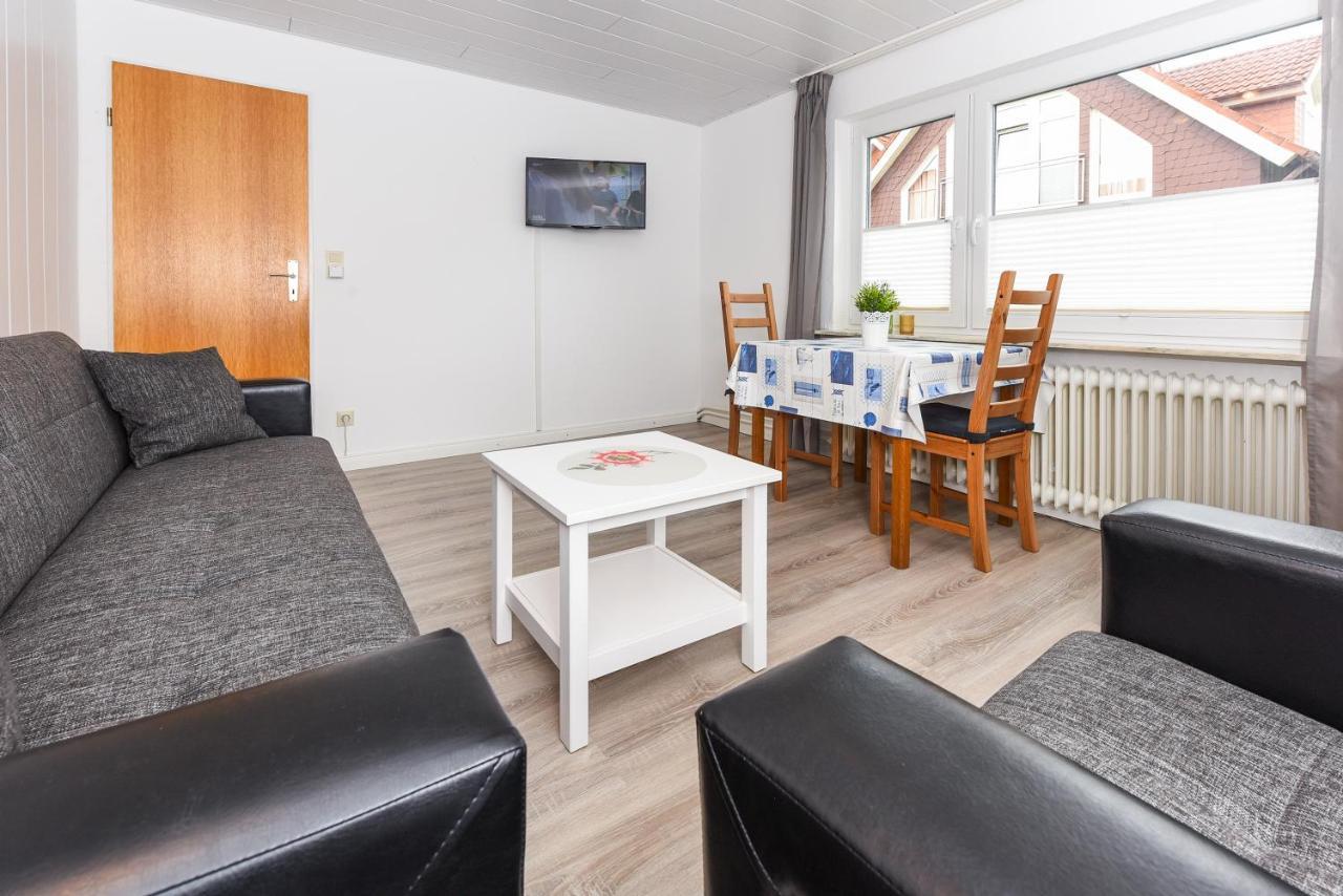 Ferienwohnungen Im Haus Waterkant 纽哈灵吉塞尔 外观 照片
