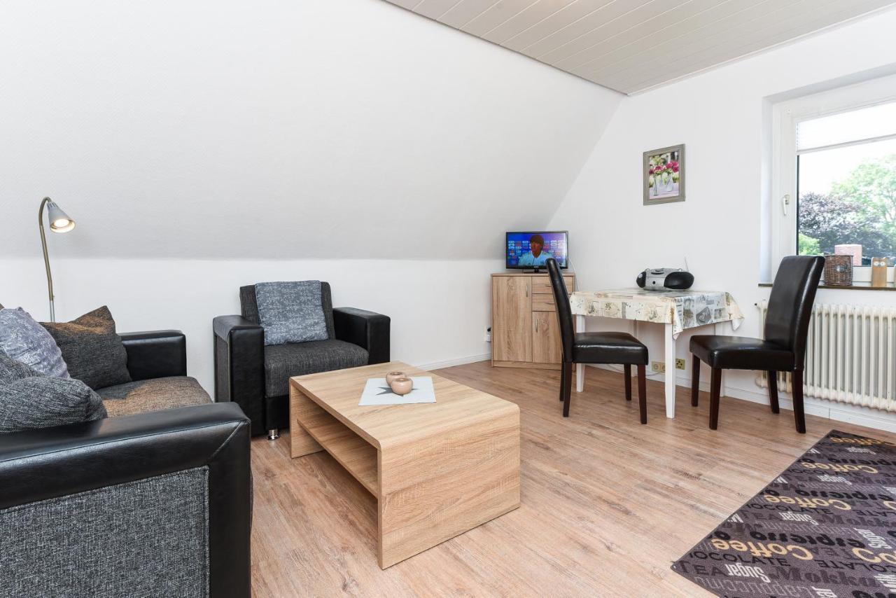 Ferienwohnungen Im Haus Waterkant 纽哈灵吉塞尔 外观 照片